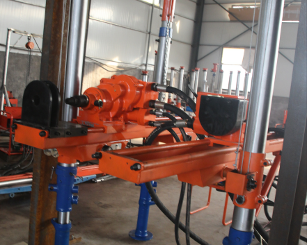 ZQJC1000氣動架柱式鉆機(jī)備貨發(fā)沁水