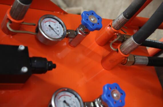 都知道液壓回轉(zhuǎn)鉆機(jī)鉆孔勁大，但你知道工作原理是什么嗎?