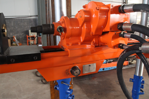 抽放瓦斯鉆機(jī)：氣動(dòng)架柱式鉆機(jī)挺不錯(cuò)